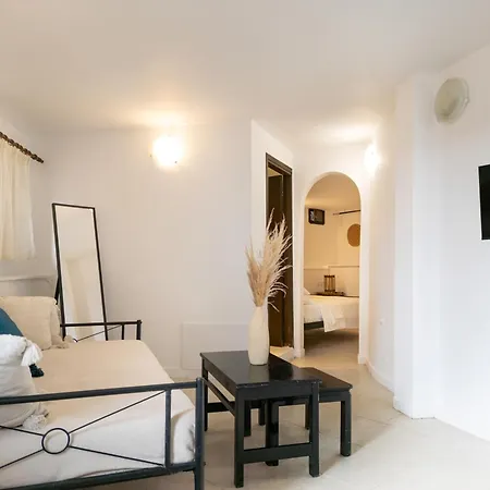 Windmill Tower Apartment